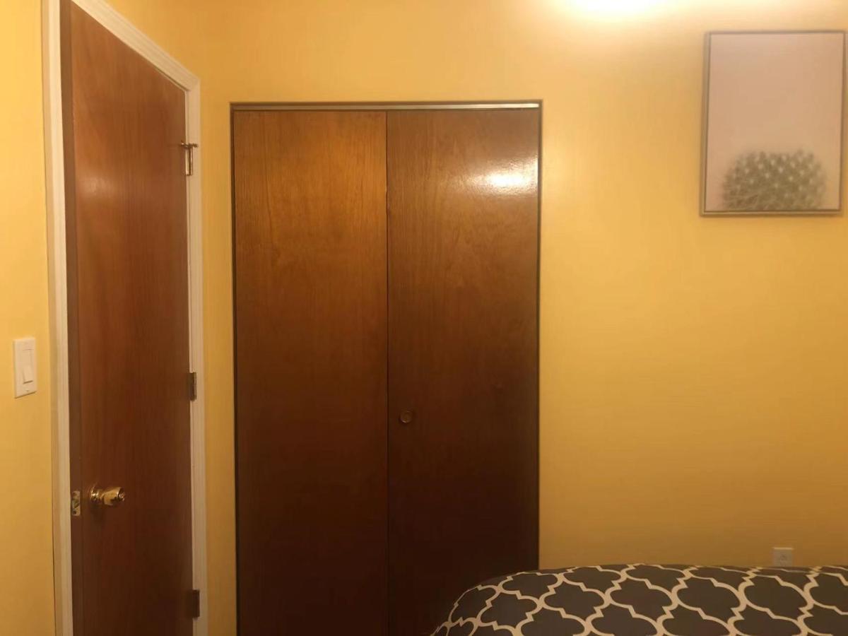 Appartement Ethan Golden Llc *